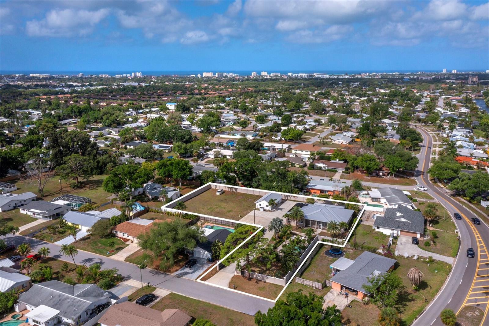 PHILLIPPI GARDENS UN 16 - Residential