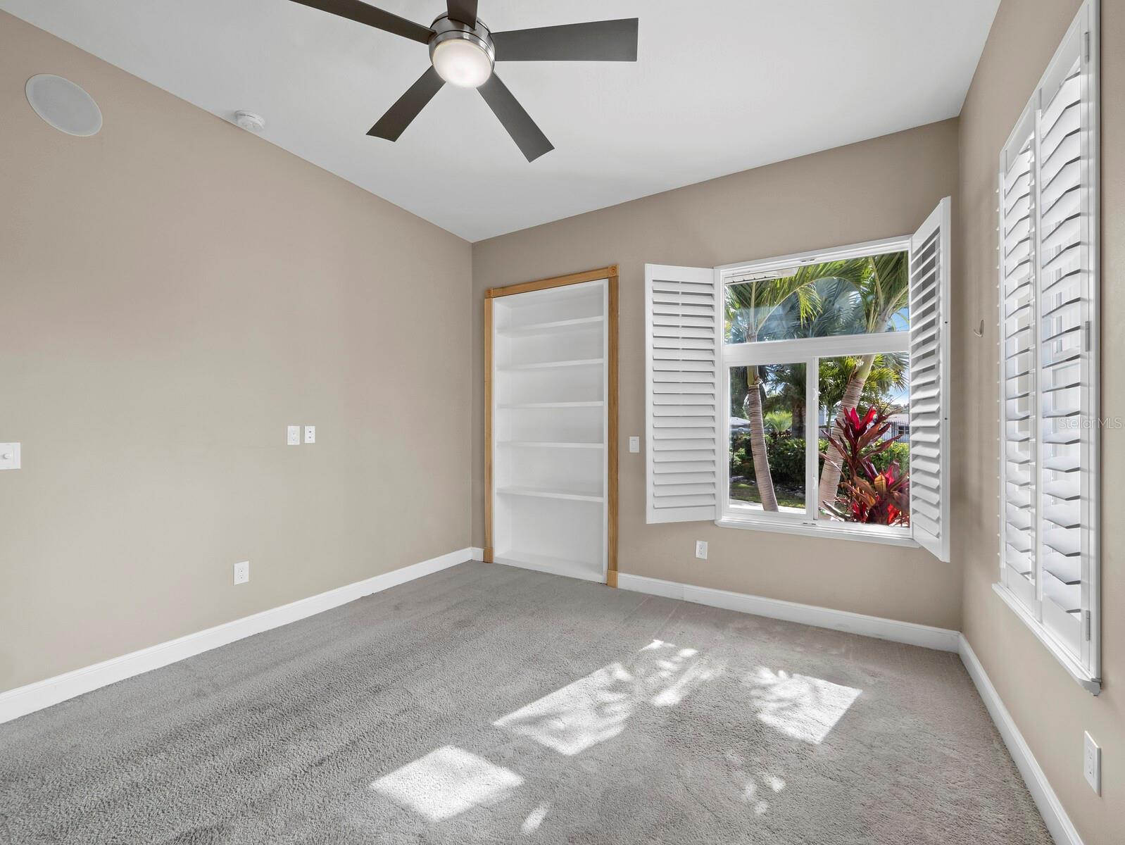 PHILLIPPI GARDENS UN 16 - Residential