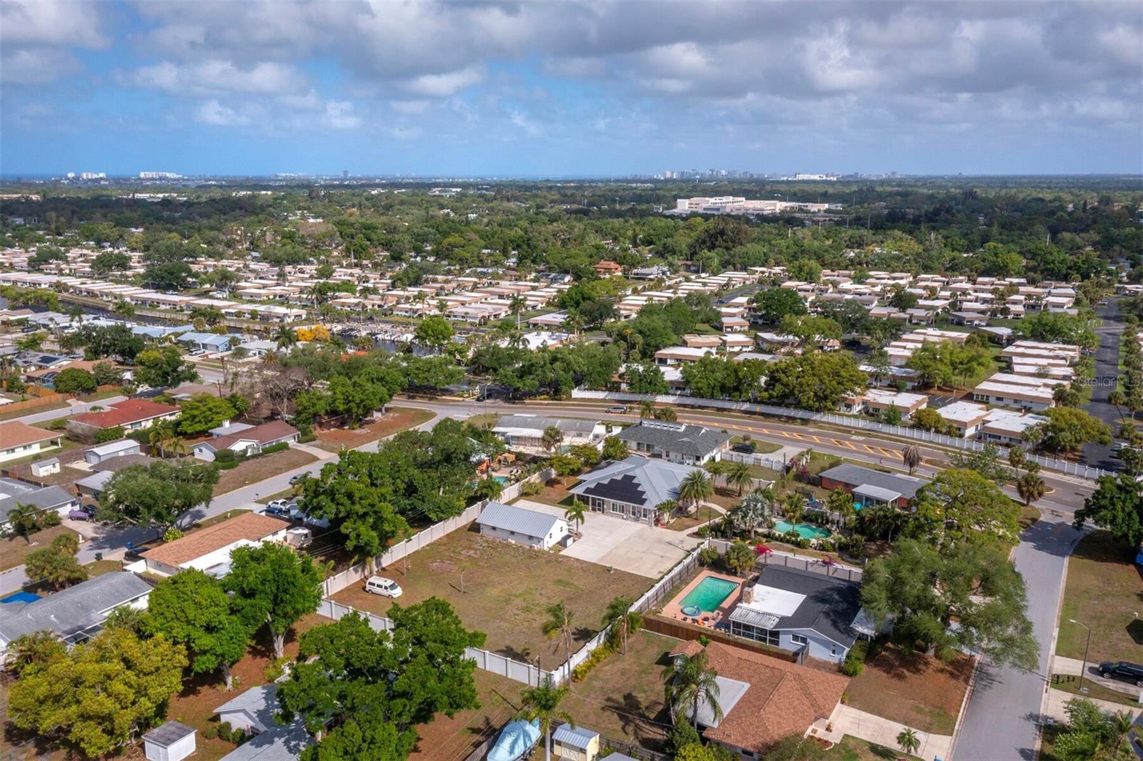 PHILLIPPI GARDENS UN 16 - Residential