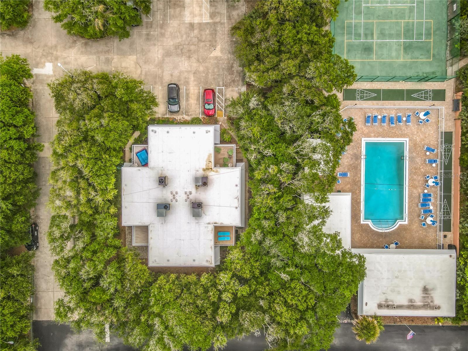 BAHAMIAN CLUB UNITS 01-03 INC - Residential