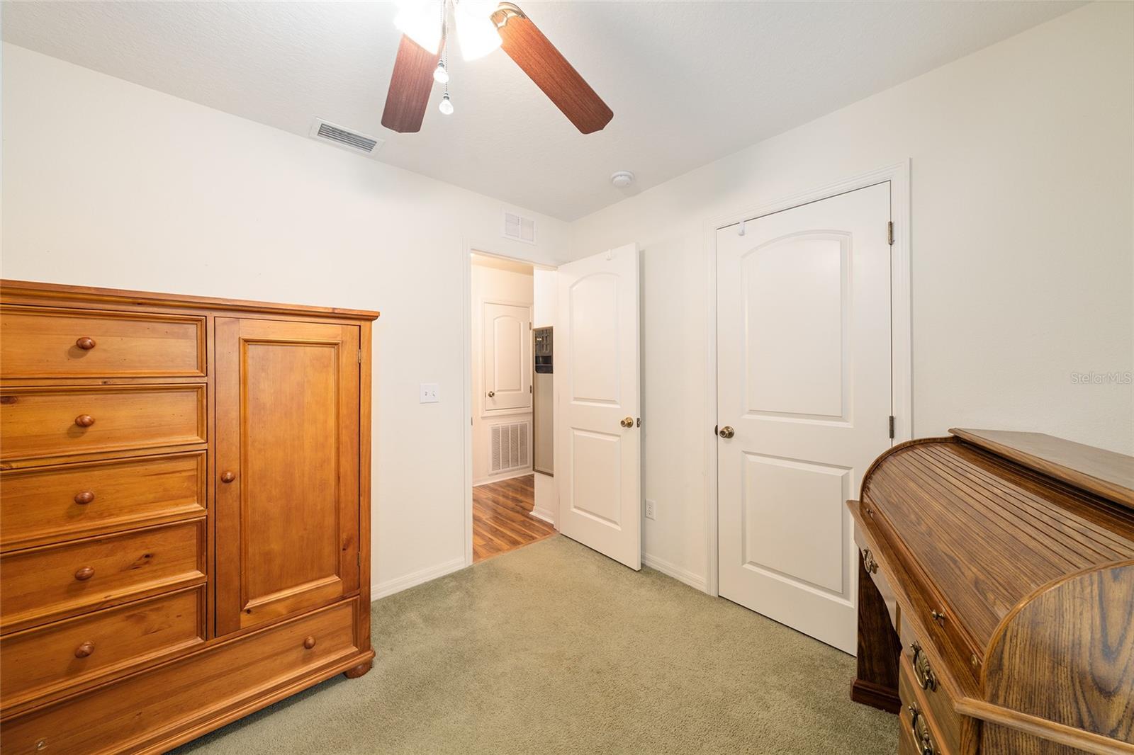 HICKORY HILL RETREATS UNIT 05 - Residential