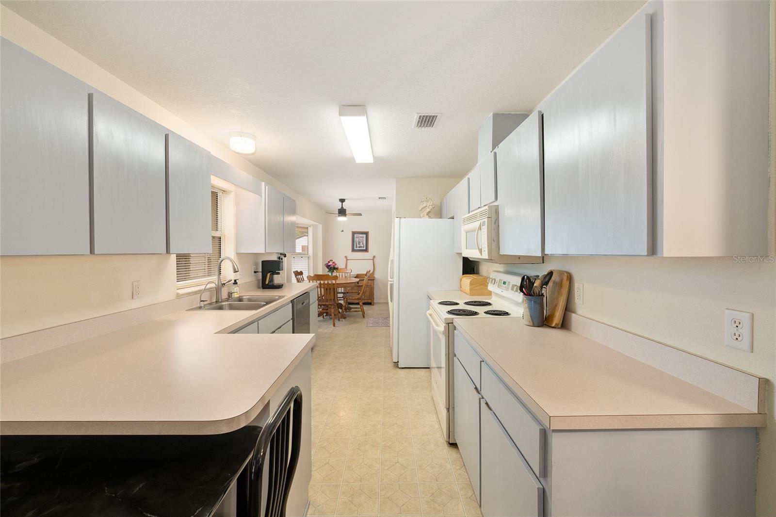 HICKORY HILL RETREATS UNIT 05 - Residential