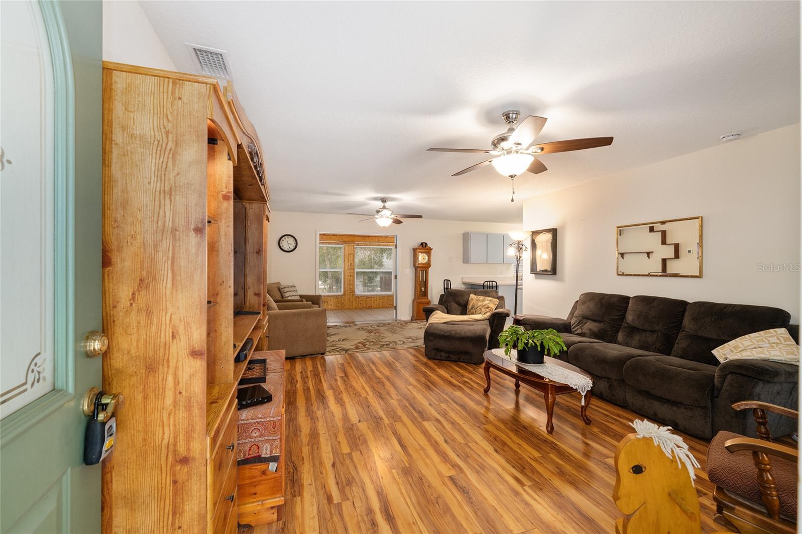 HICKORY HILL RETREATS UNIT 05 - Residential