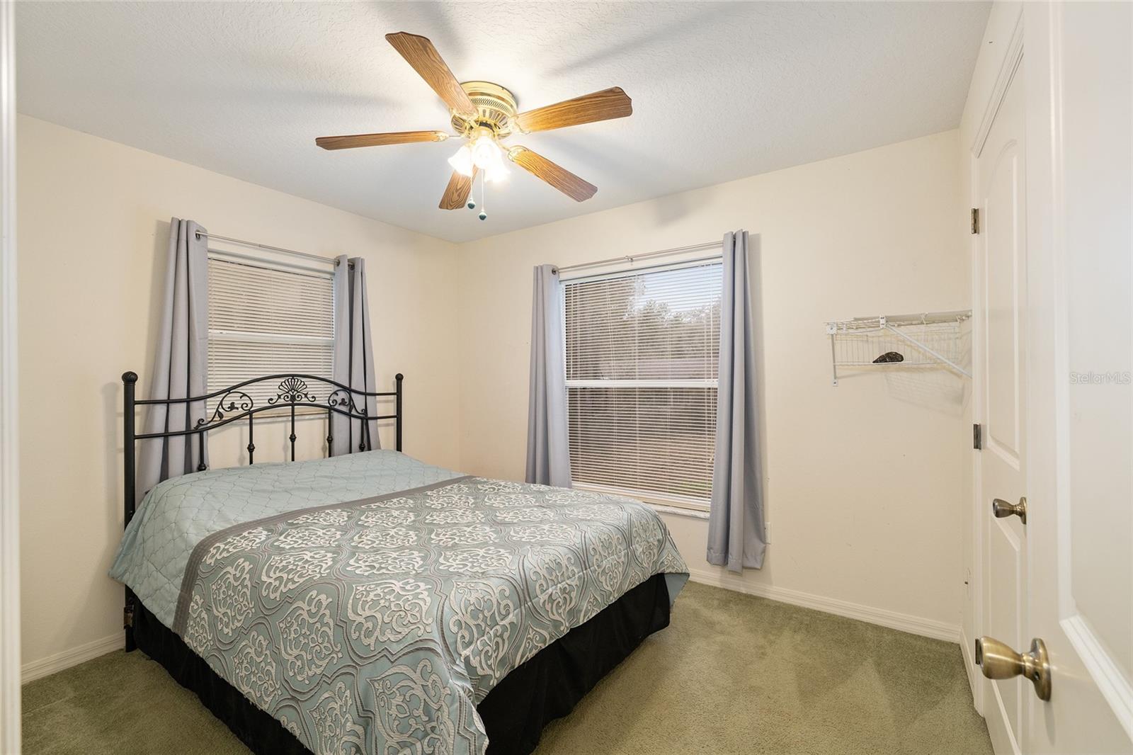 HICKORY HILL RETREATS UNIT 05 - Residential