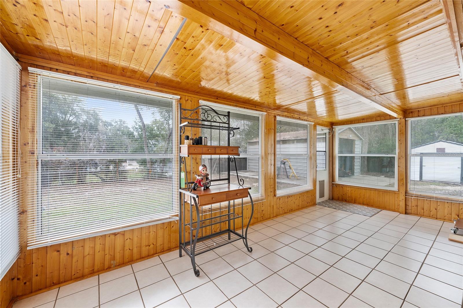 HICKORY HILL RETREATS UNIT 05 - Residential