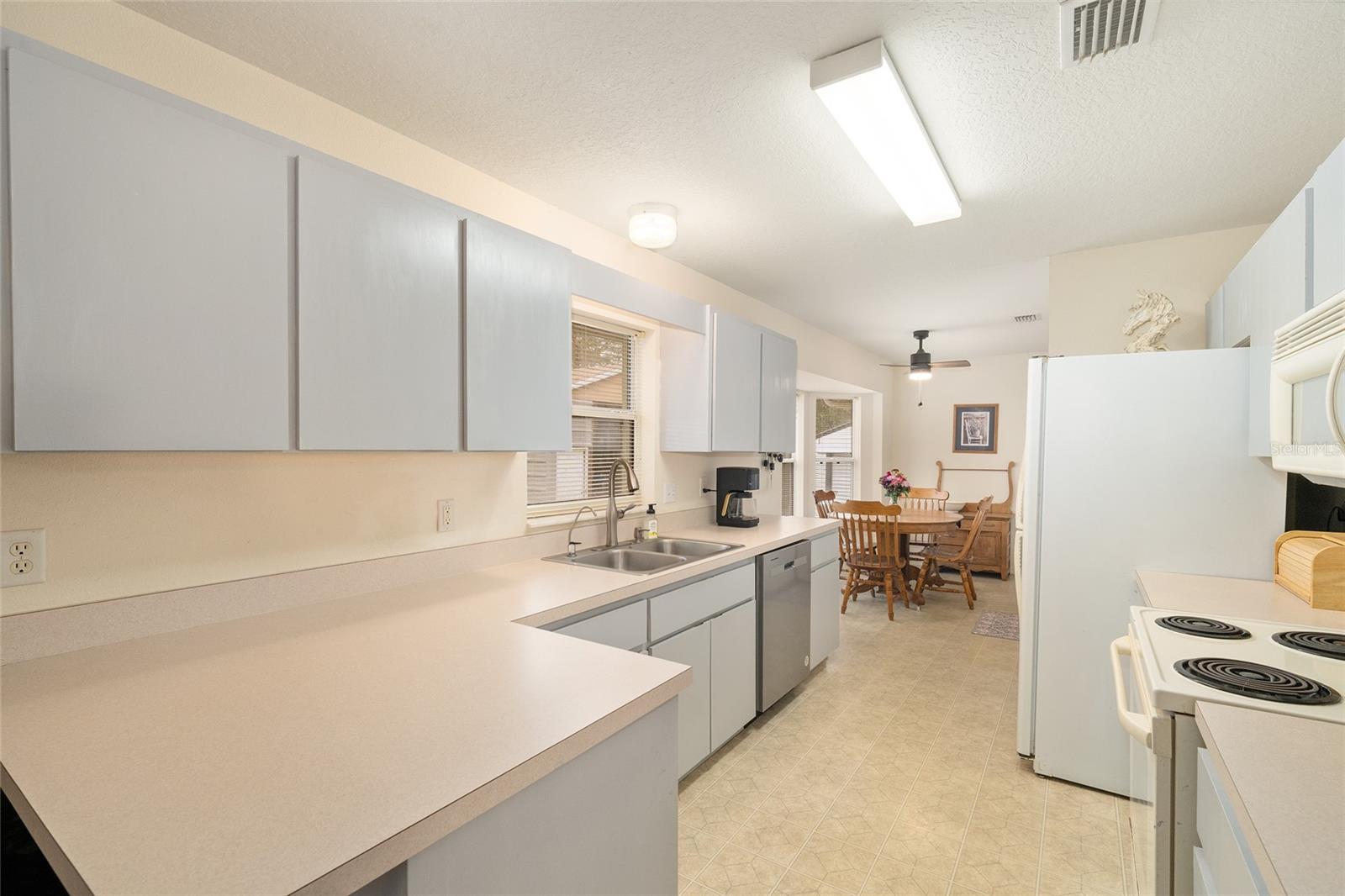 HICKORY HILL RETREATS UNIT 05 - Residential