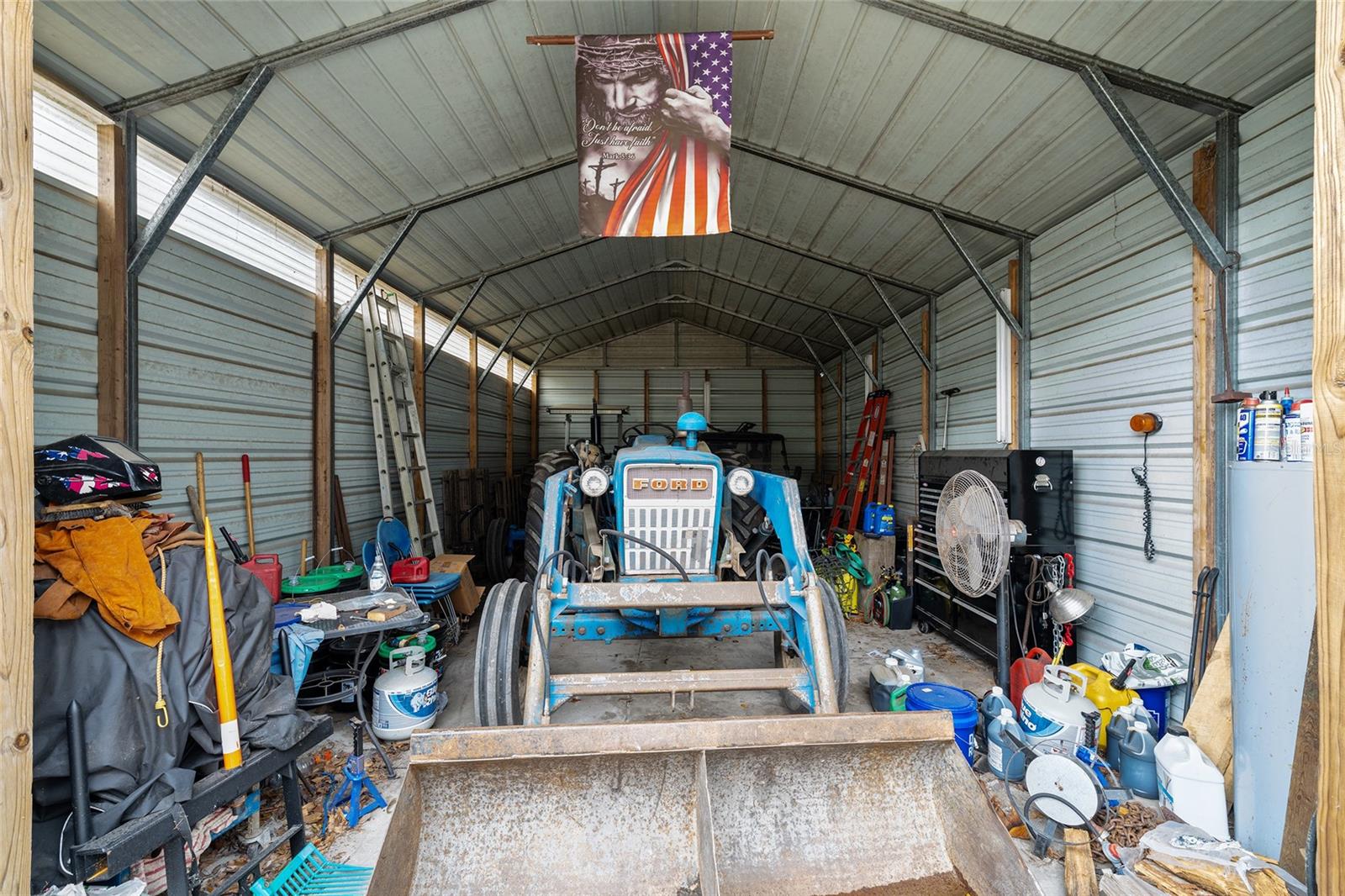 HICKORY HILL RETREATS UNIT 05 - Residential