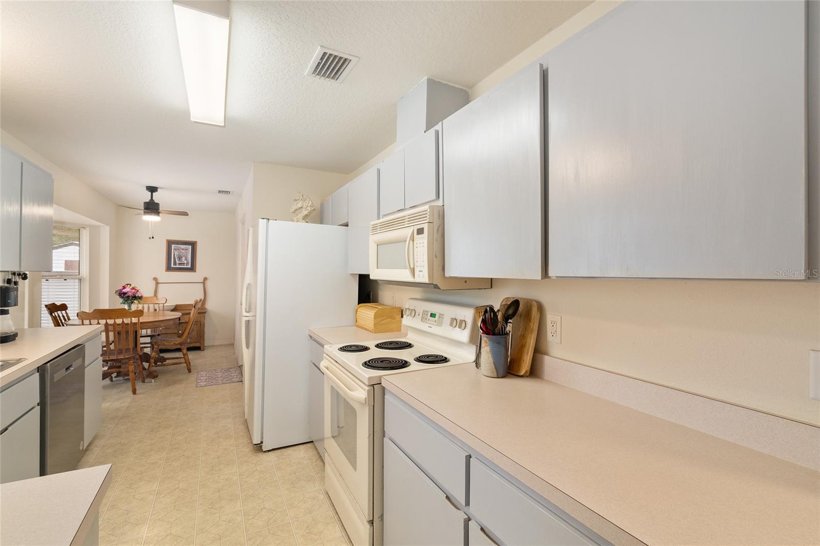 HICKORY HILL RETREATS UNIT 05 - Residential