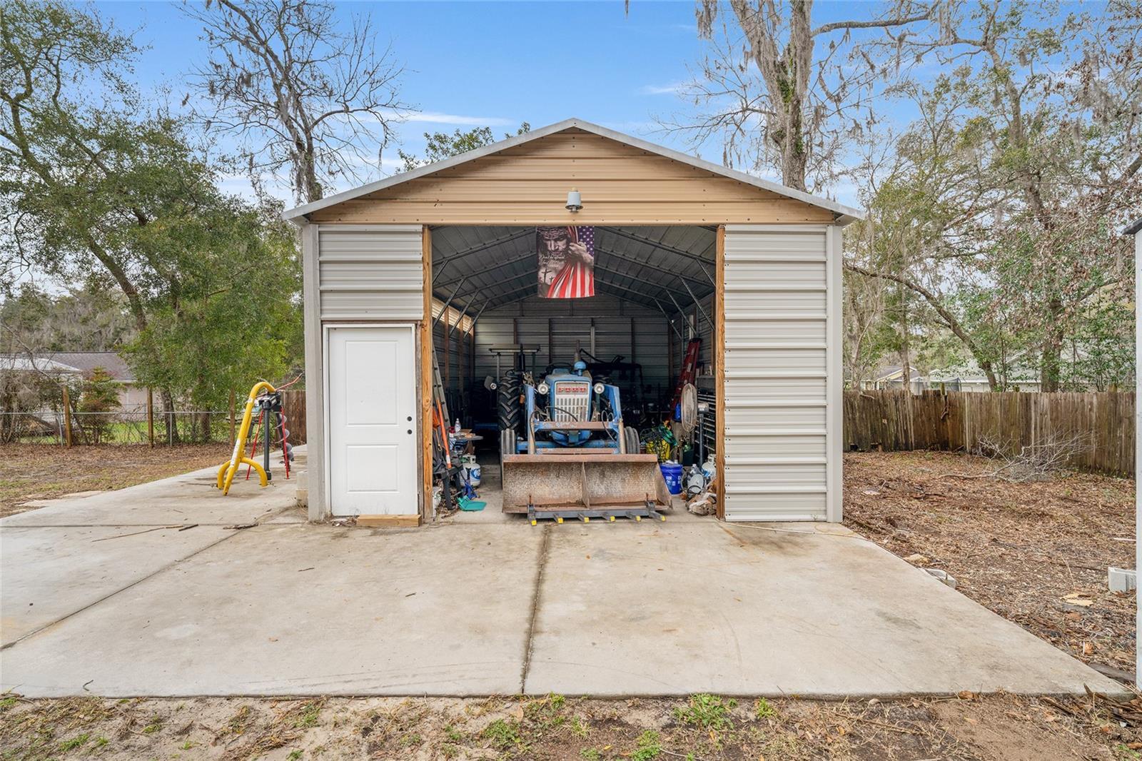 HICKORY HILL RETREATS UNIT 05 - Residential