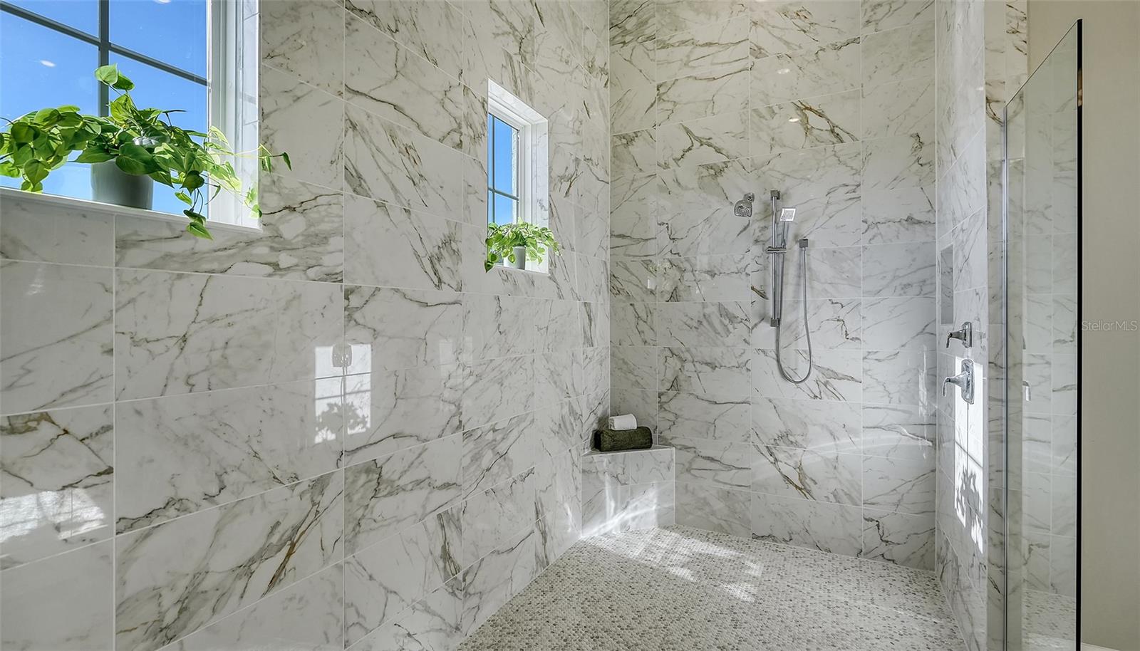 AZARIO ESPLANADE PH II SUBPH C-O - Residential