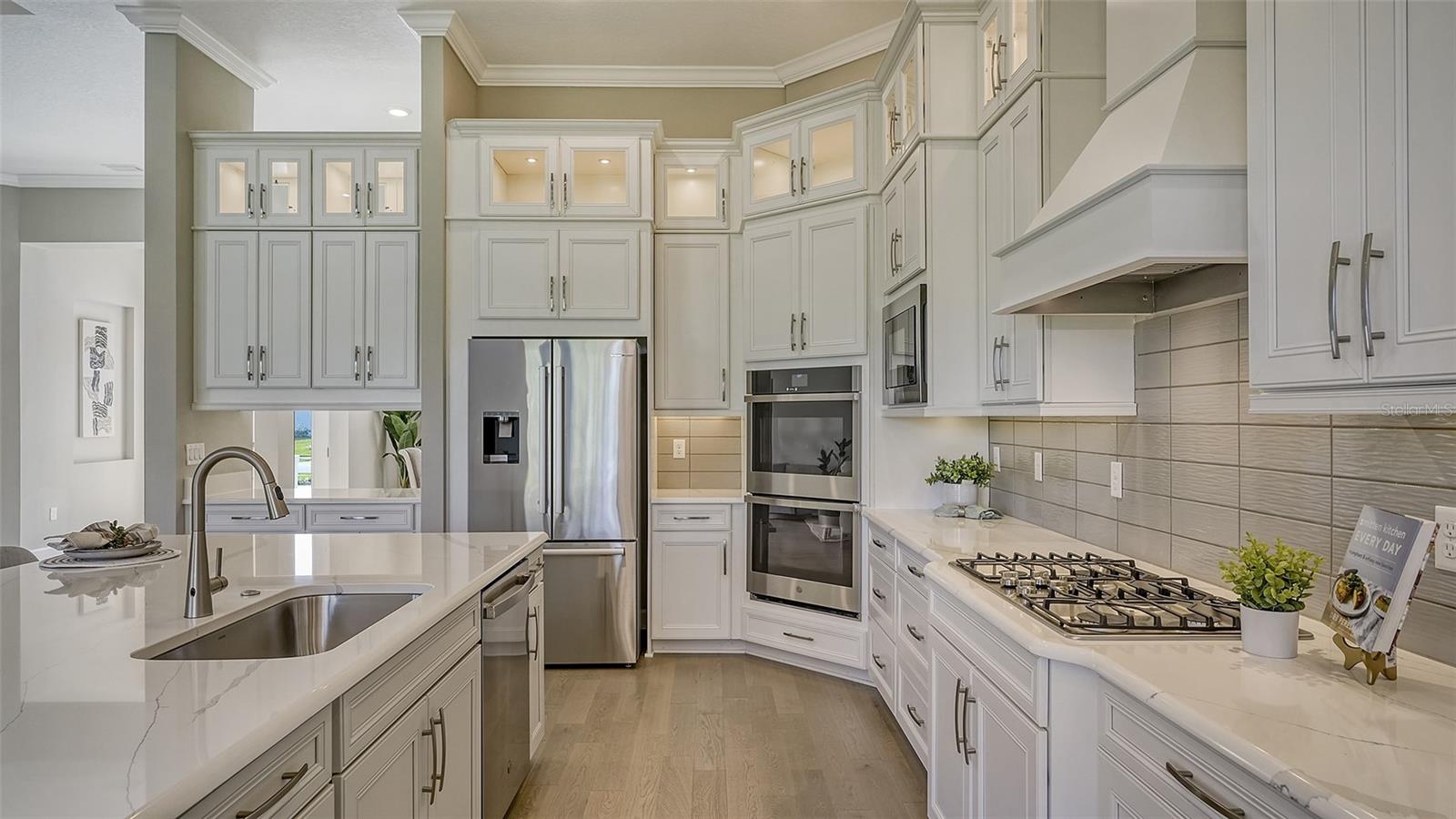 AZARIO ESPLANADE PH II SUBPH C-O - Residential