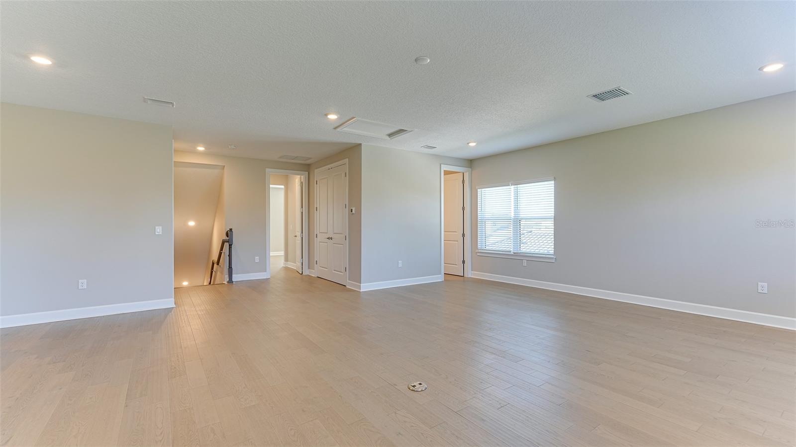 AZARIO ESPLANADE PH II SUBPH C-O - Residential