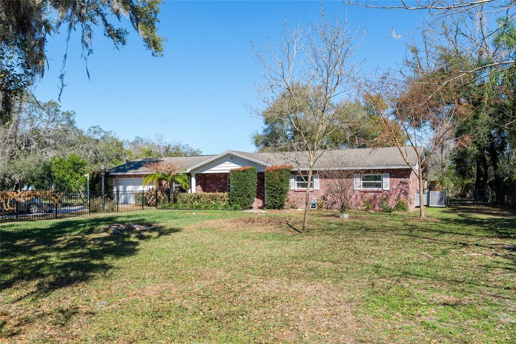 Photo of 1101 Durant Road, Brandon, FL 33511 (MLS # TB8480162)