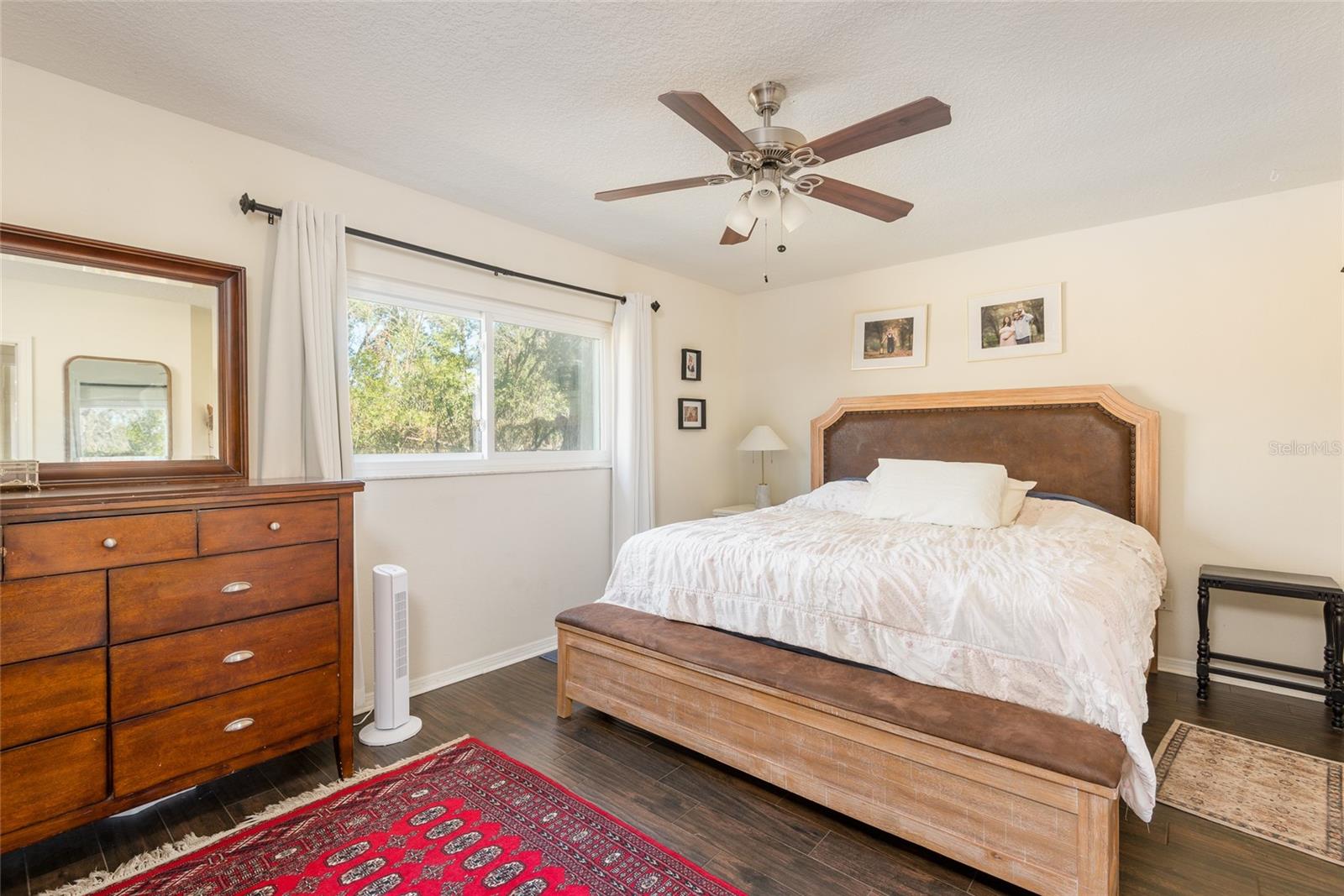 VAN SANT SUB - Residential