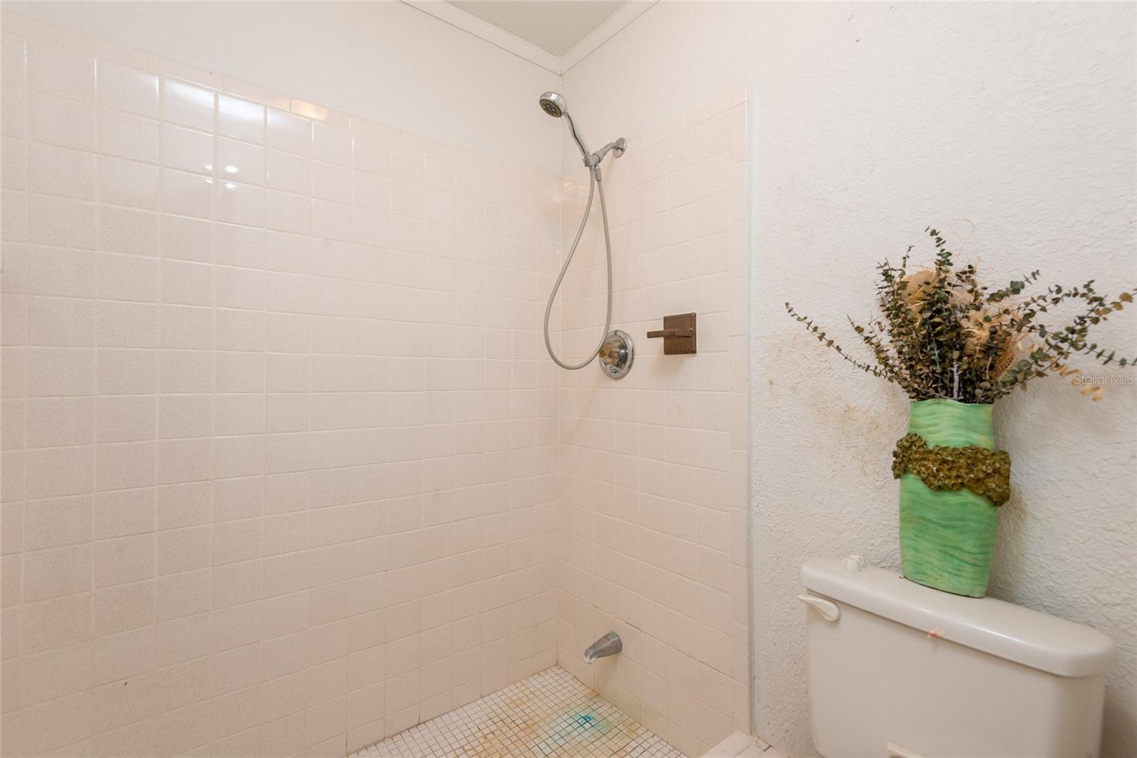 VAN SANT SUB - Residential