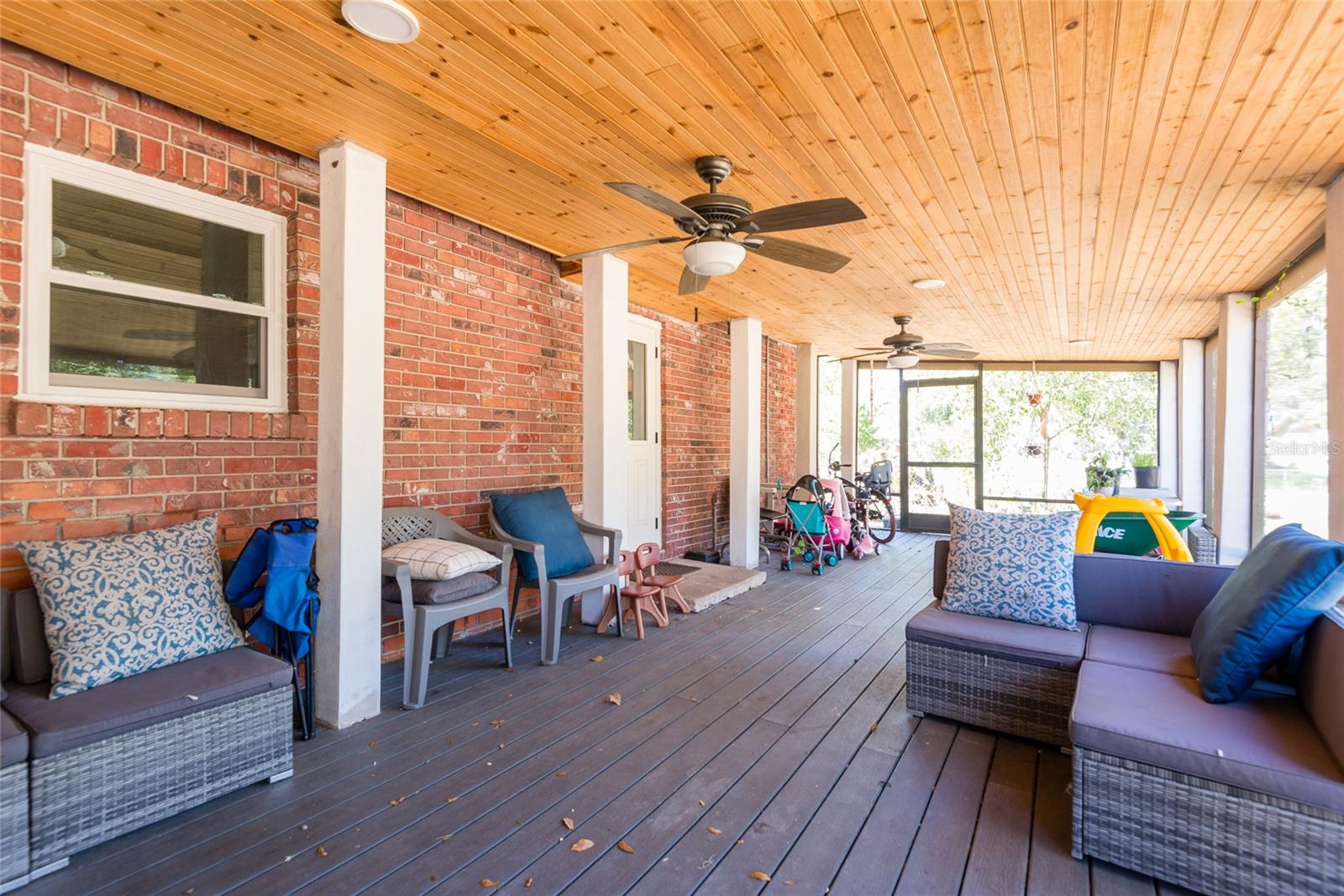 VAN SANT SUB - Residential