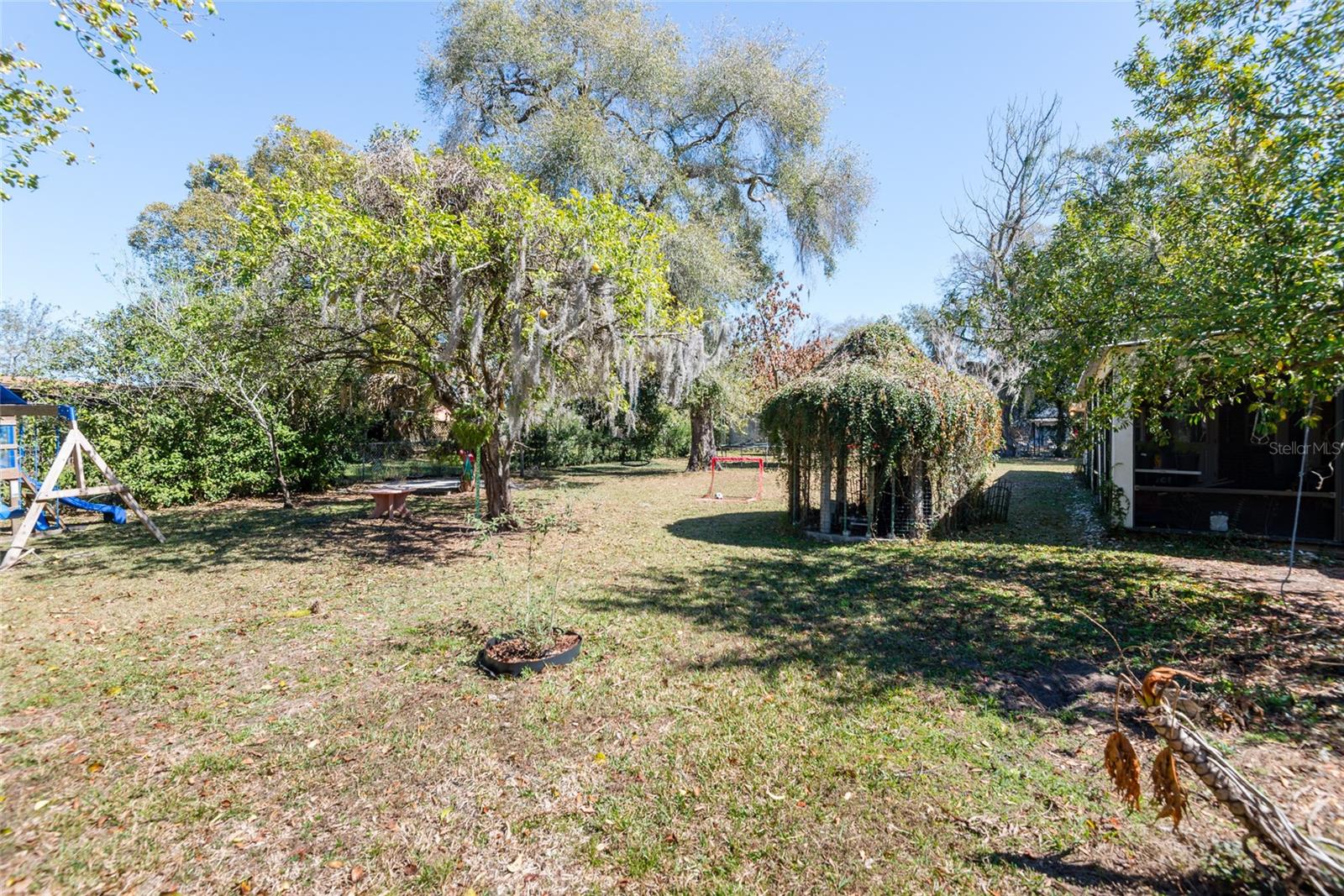 VAN SANT SUB - Residential