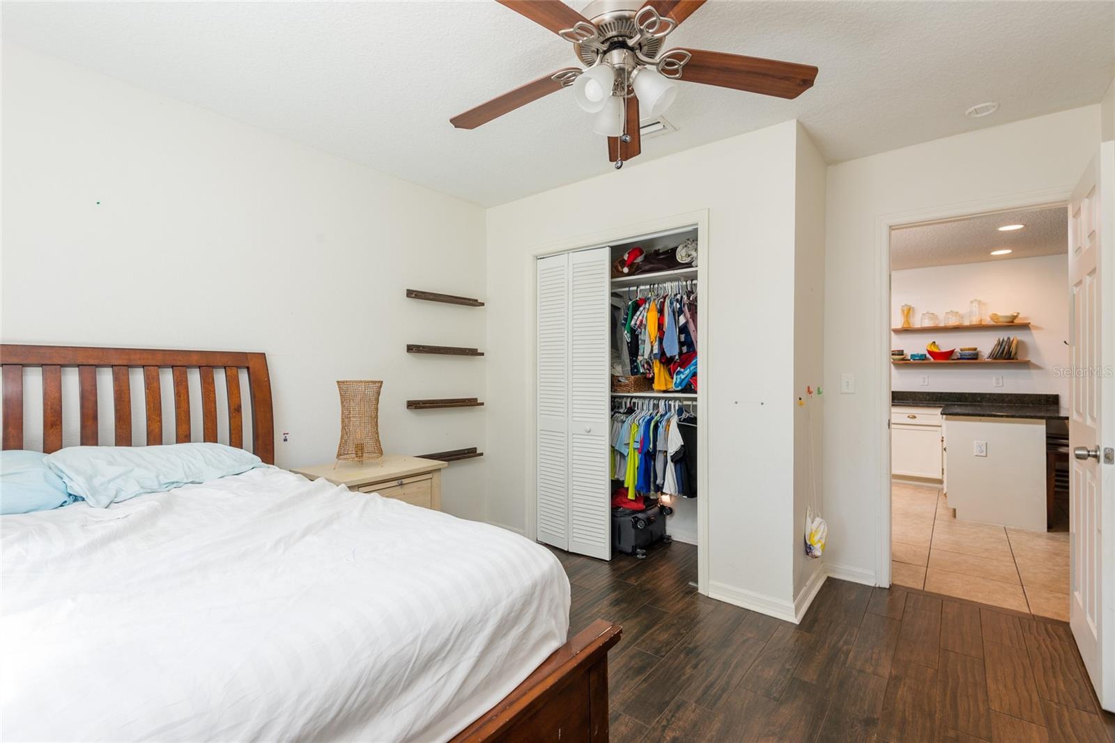 VAN SANT SUB - Residential