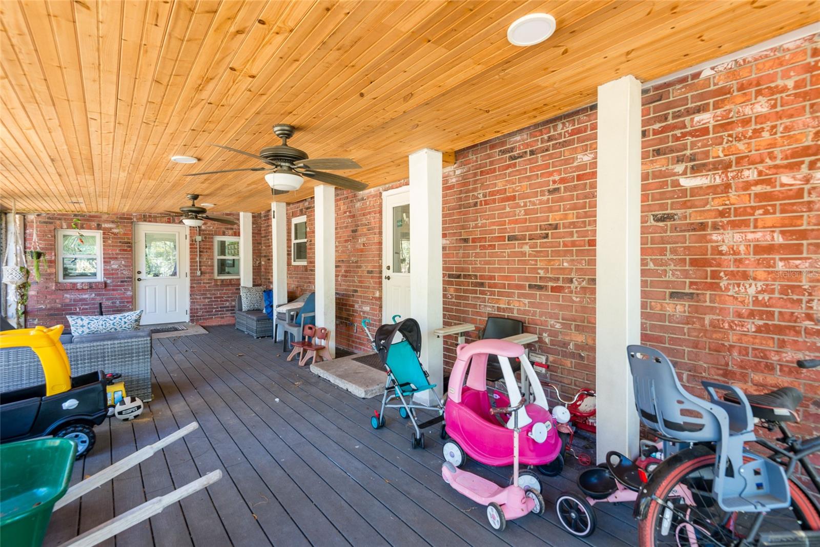 VAN SANT SUB - Residential