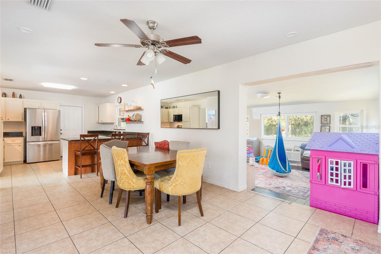 VAN SANT SUB - Residential