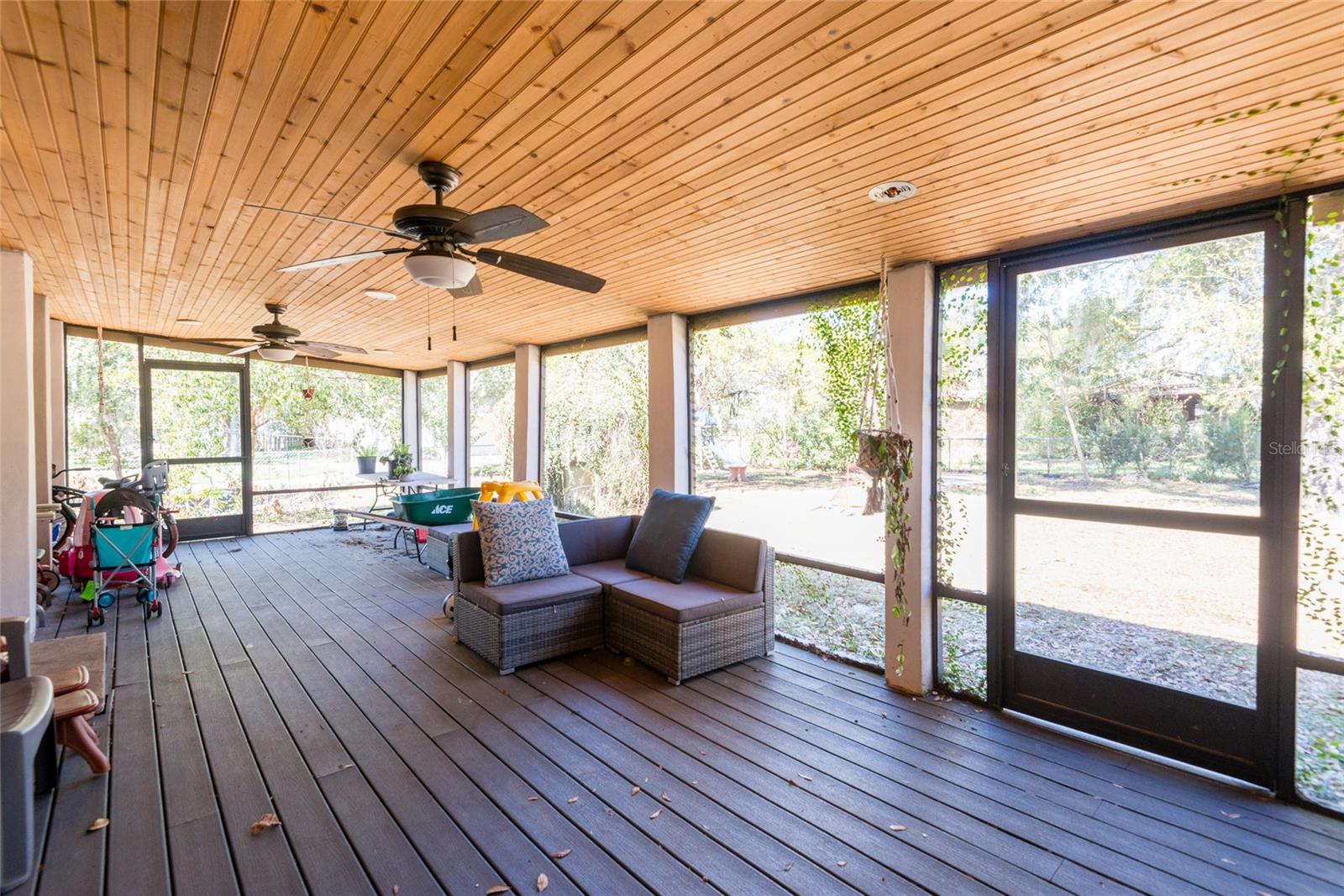 VAN SANT SUB - Residential