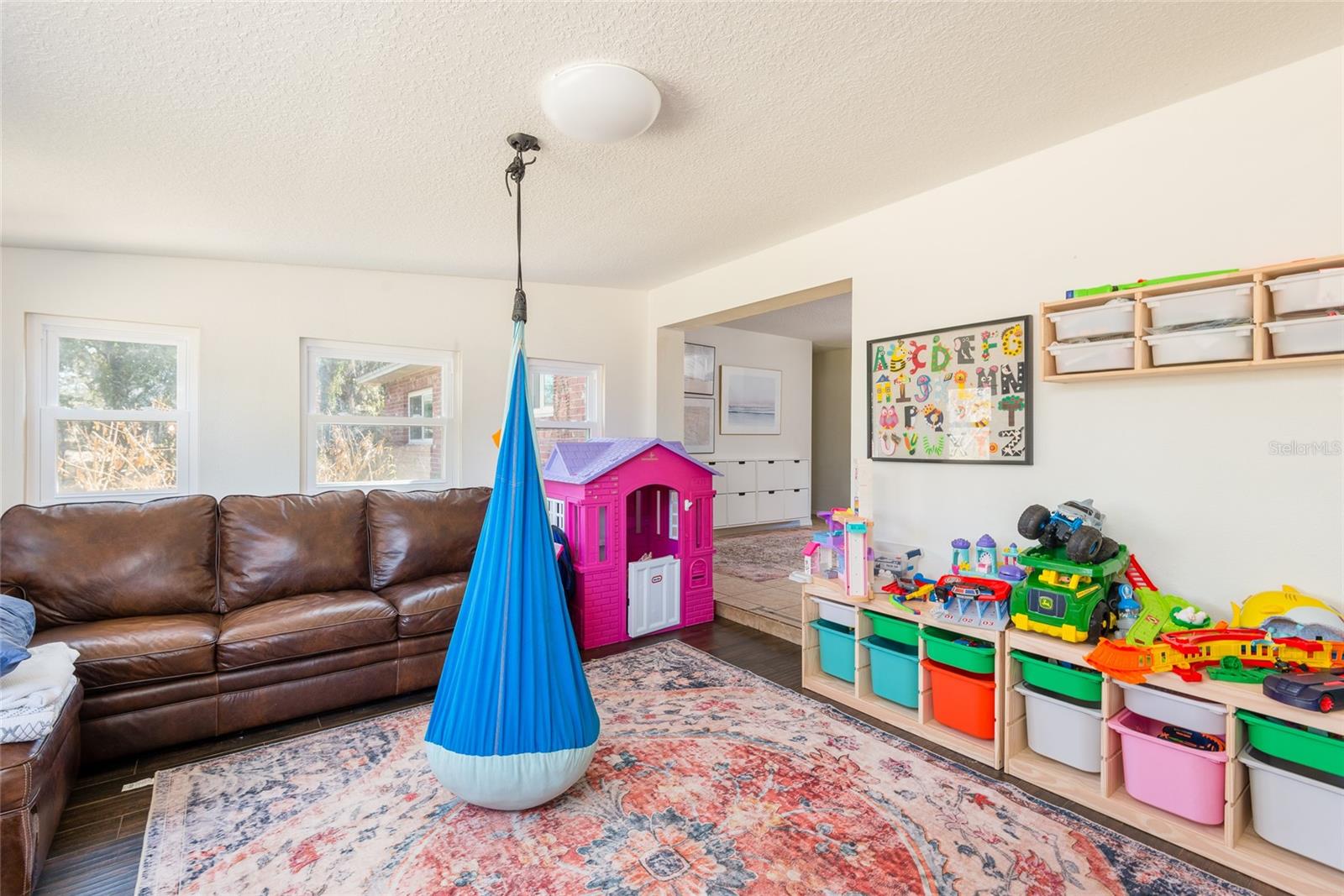 VAN SANT SUB - Residential