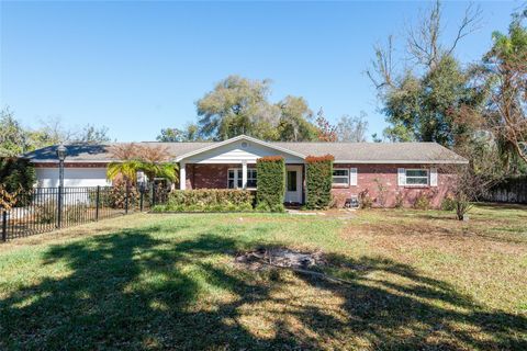 Photo of 1101 Durant Road, Brandon, FL 33511 (MLS # TB8480162)