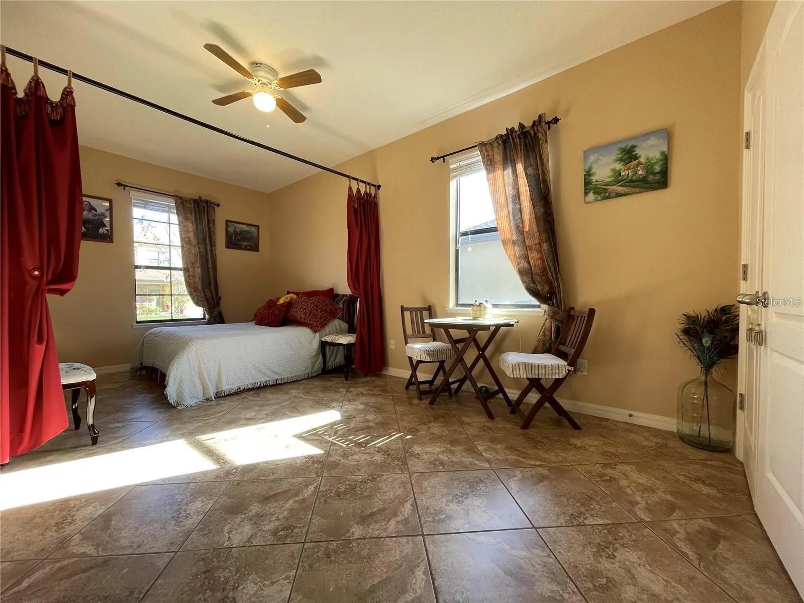 SHINGLE CREEK RESERVE AT THE OAKS PH 6 - Residential