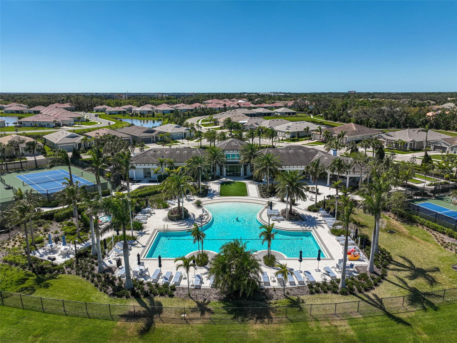SUNRISE PRESERVE - Residential