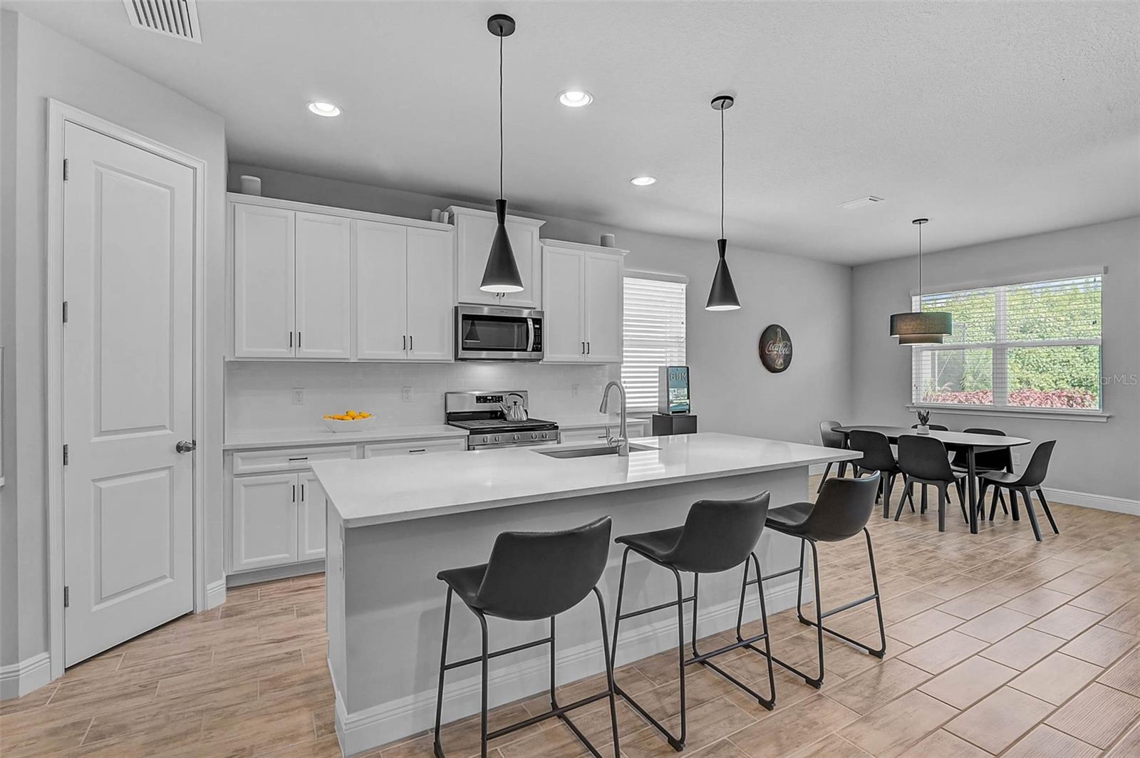 SUNRISE PRESERVE - Residential