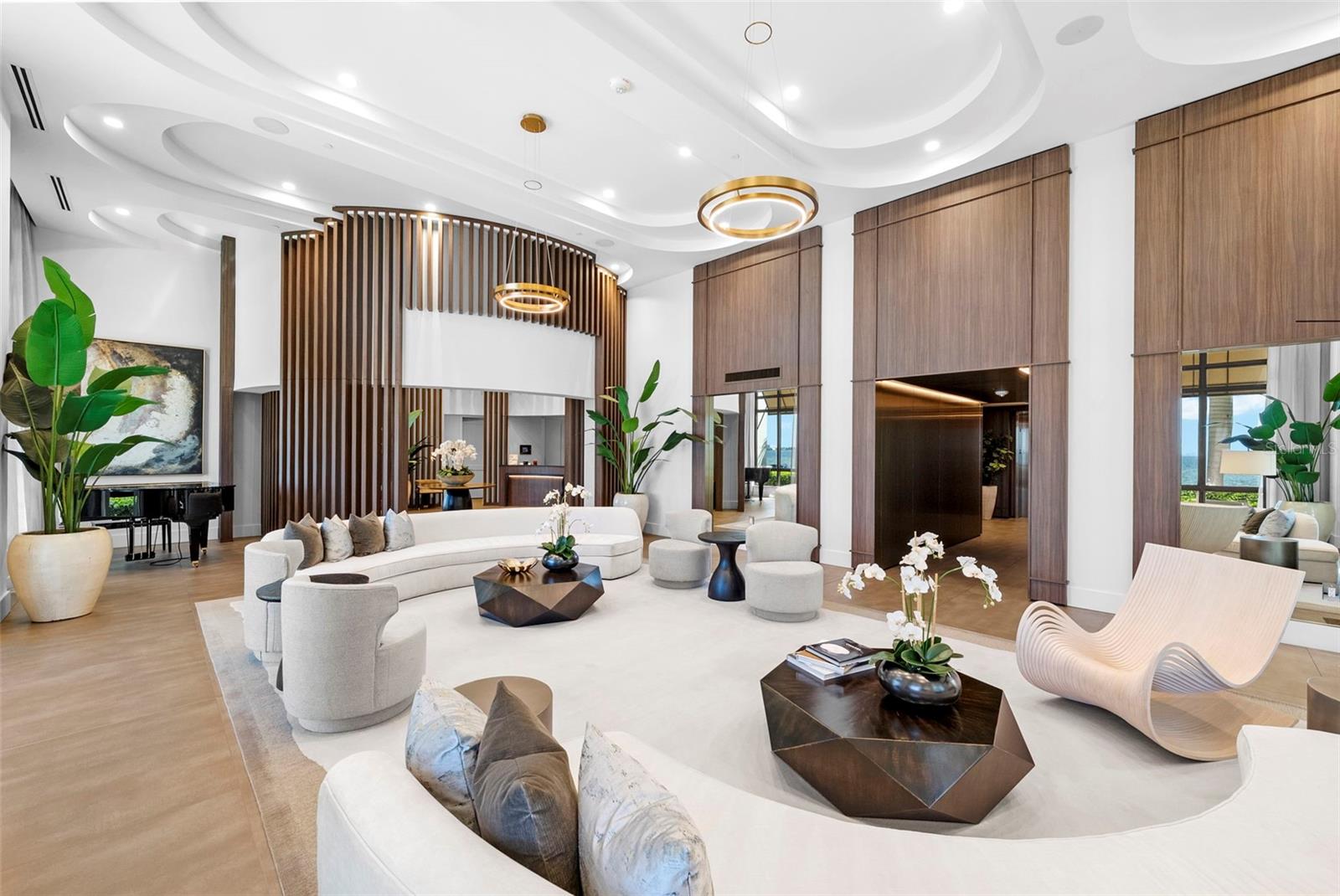 2103 BAYSHORE BOULEVARD 703