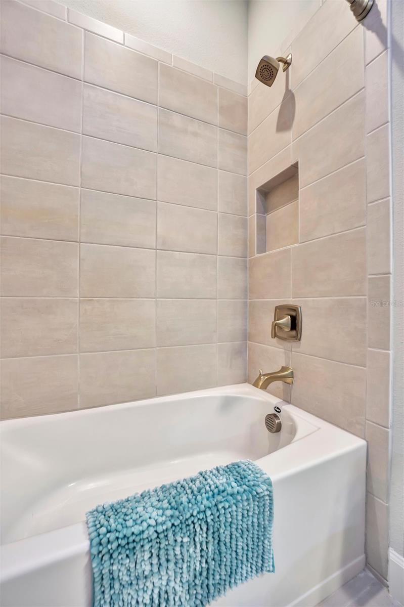 AZARIO ESPLANADE PH II SUBPH A,B & C - Residential