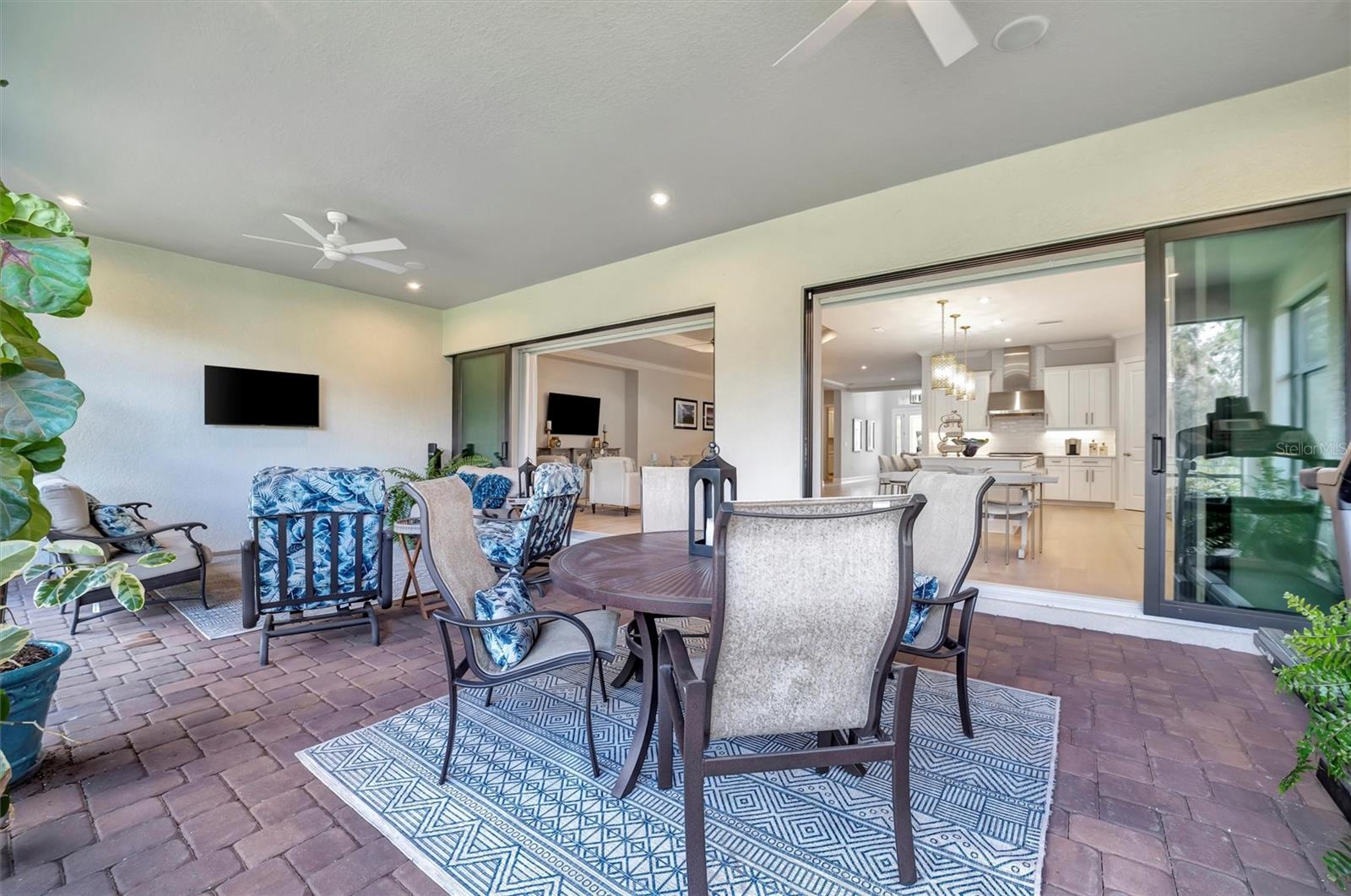 AZARIO ESPLANADE PH II SUBPH A,B & C - Residential