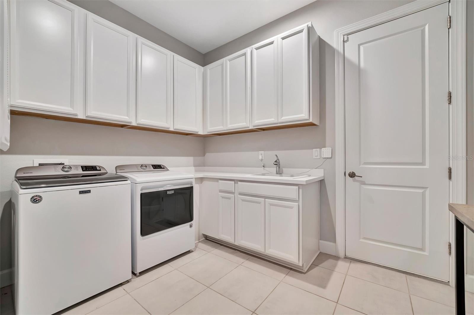 AZARIO ESPLANADE PH II SUBPH A,B & C - Residential