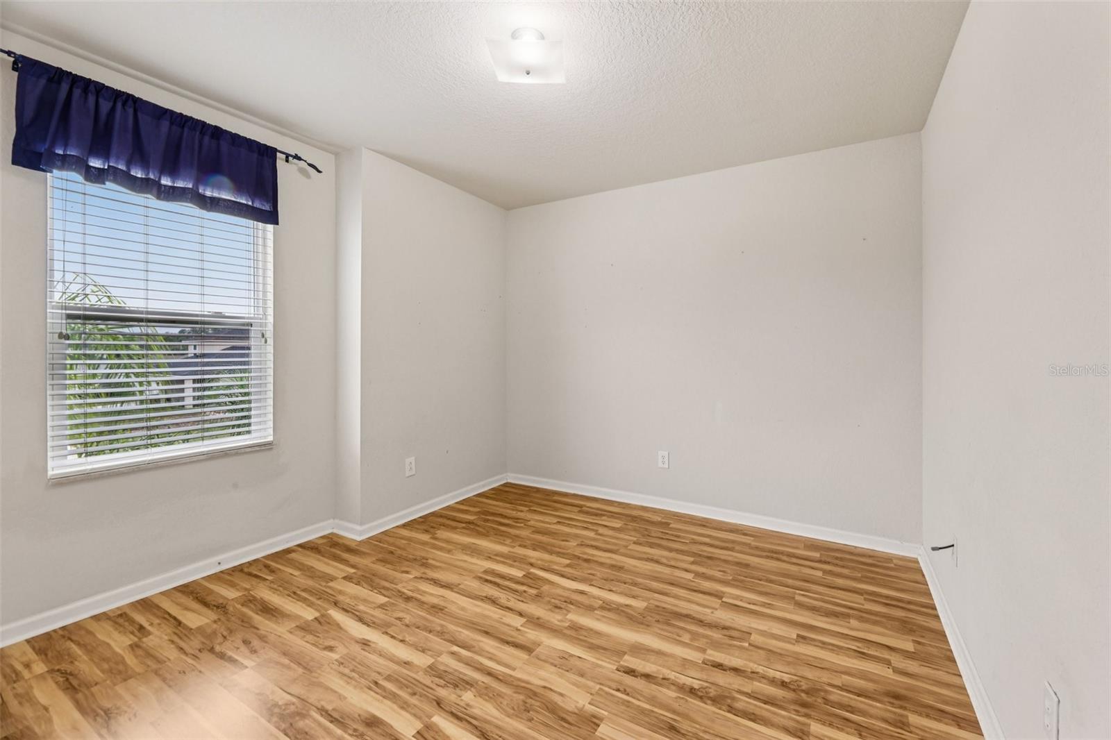 TRAFALGAR VILLAGE PH 3 - Residential