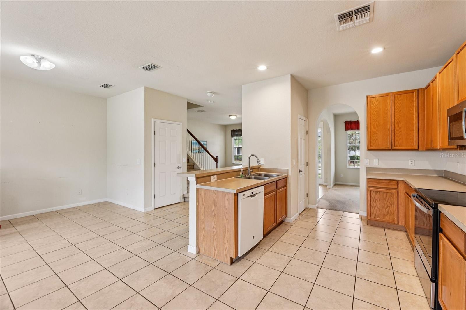 TRAFALGAR VILLAGE PH 3 - Residential