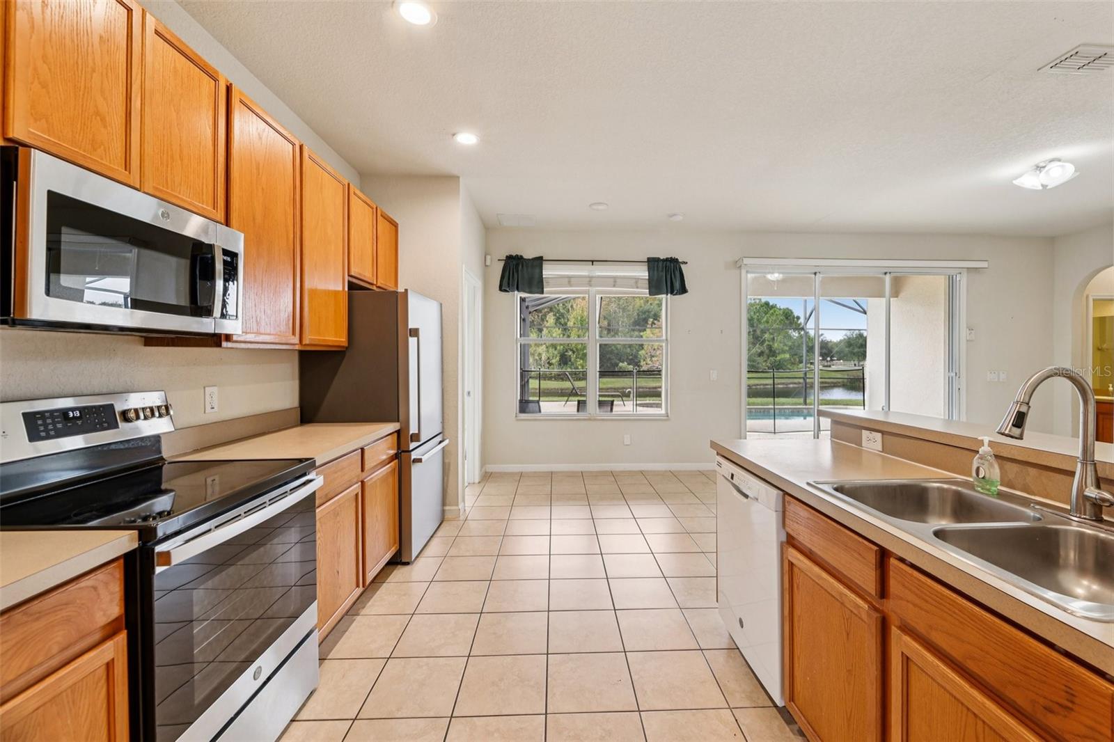 TRAFALGAR VILLAGE PH 3 - Residential