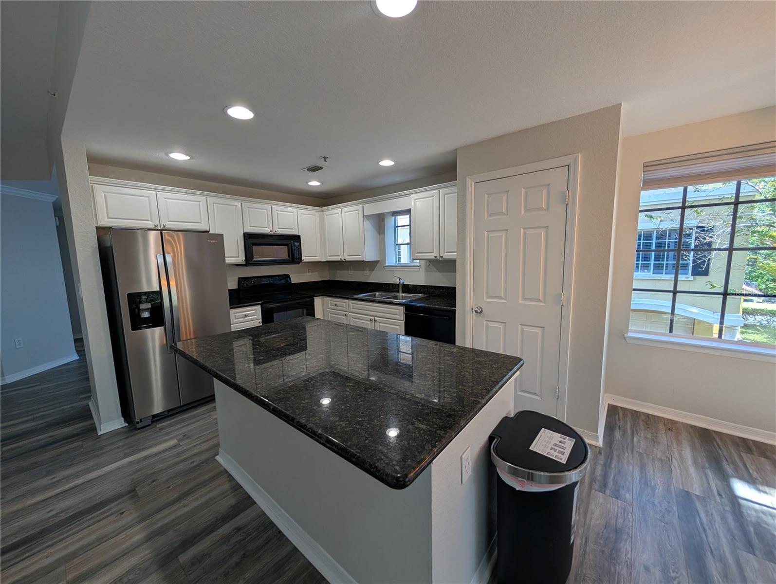 CORDOBA AT BEACH PARK A CONDOM - Residential Lease