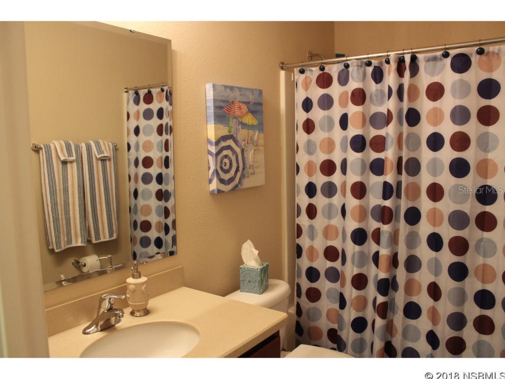 22 Venetian Bay Un 02 - Residential