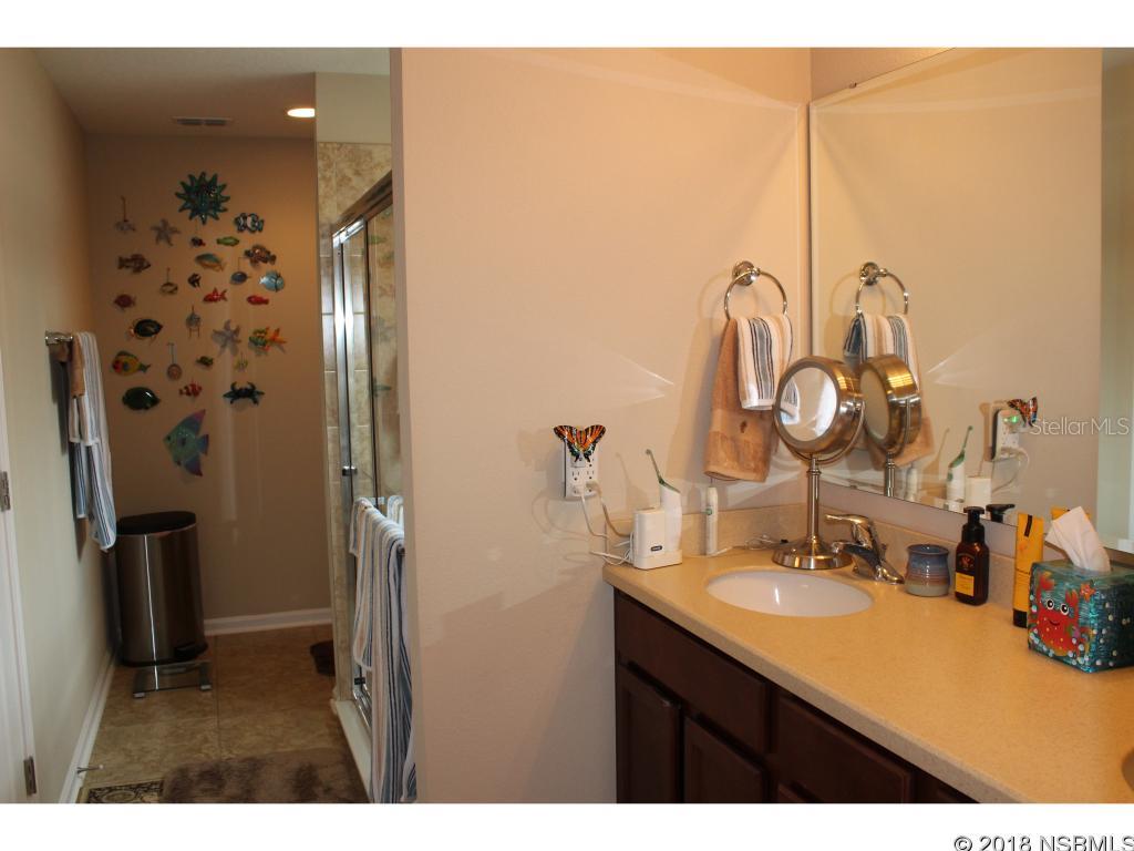 22 Venetian Bay Un 02 - Residential