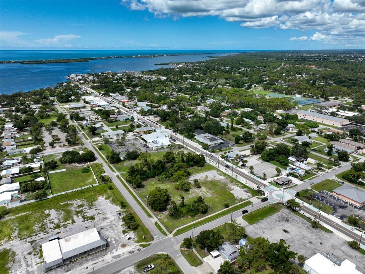 201 W DEARBORN STREET, ENGLEWOOD, FL, 34223 4 201 W DEARBORN STREET