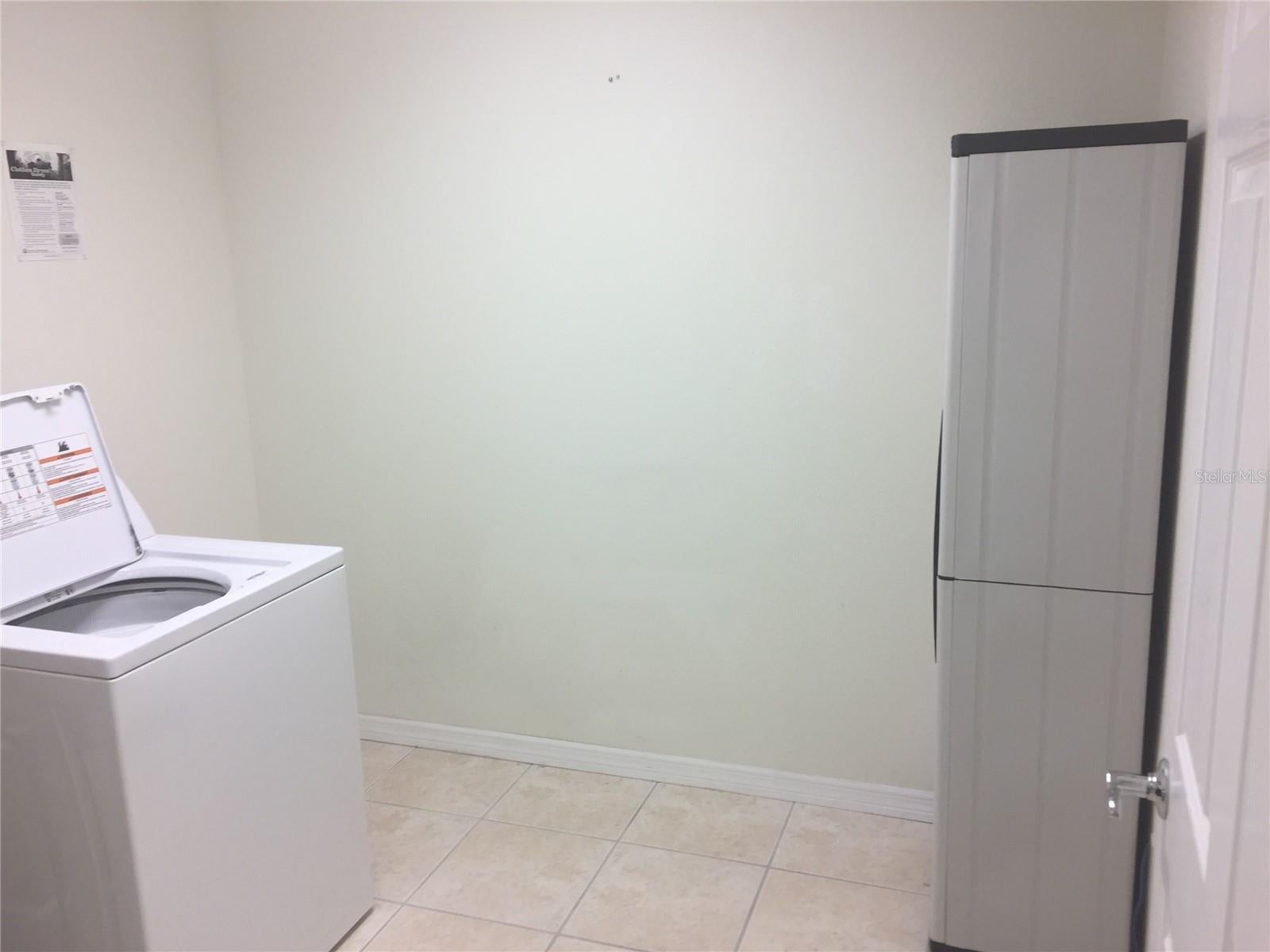 925 BEVILLE ROAD 5