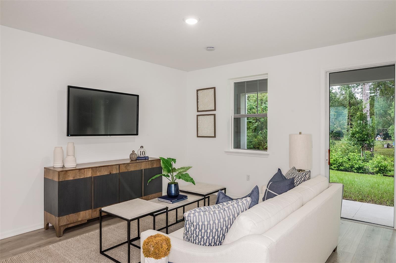 TOWNS AT GREENLEAF - Residential