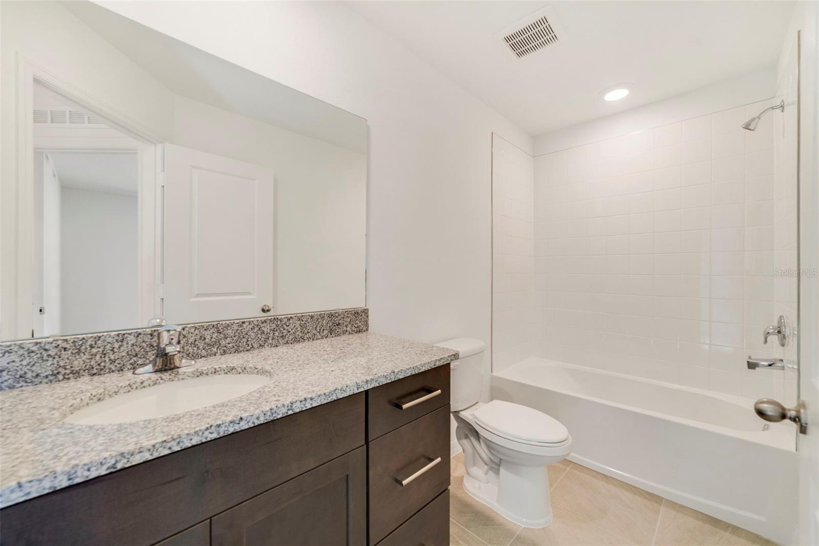 TOWNS AT GREENLEAF - Residential