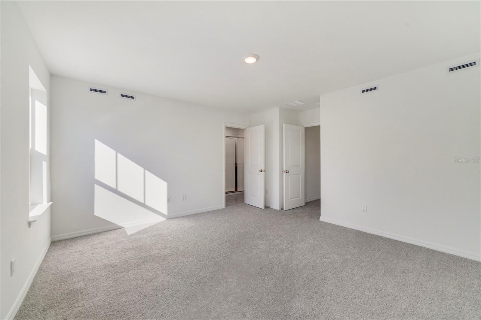 TOWNS AT GREENLEAF - Residential