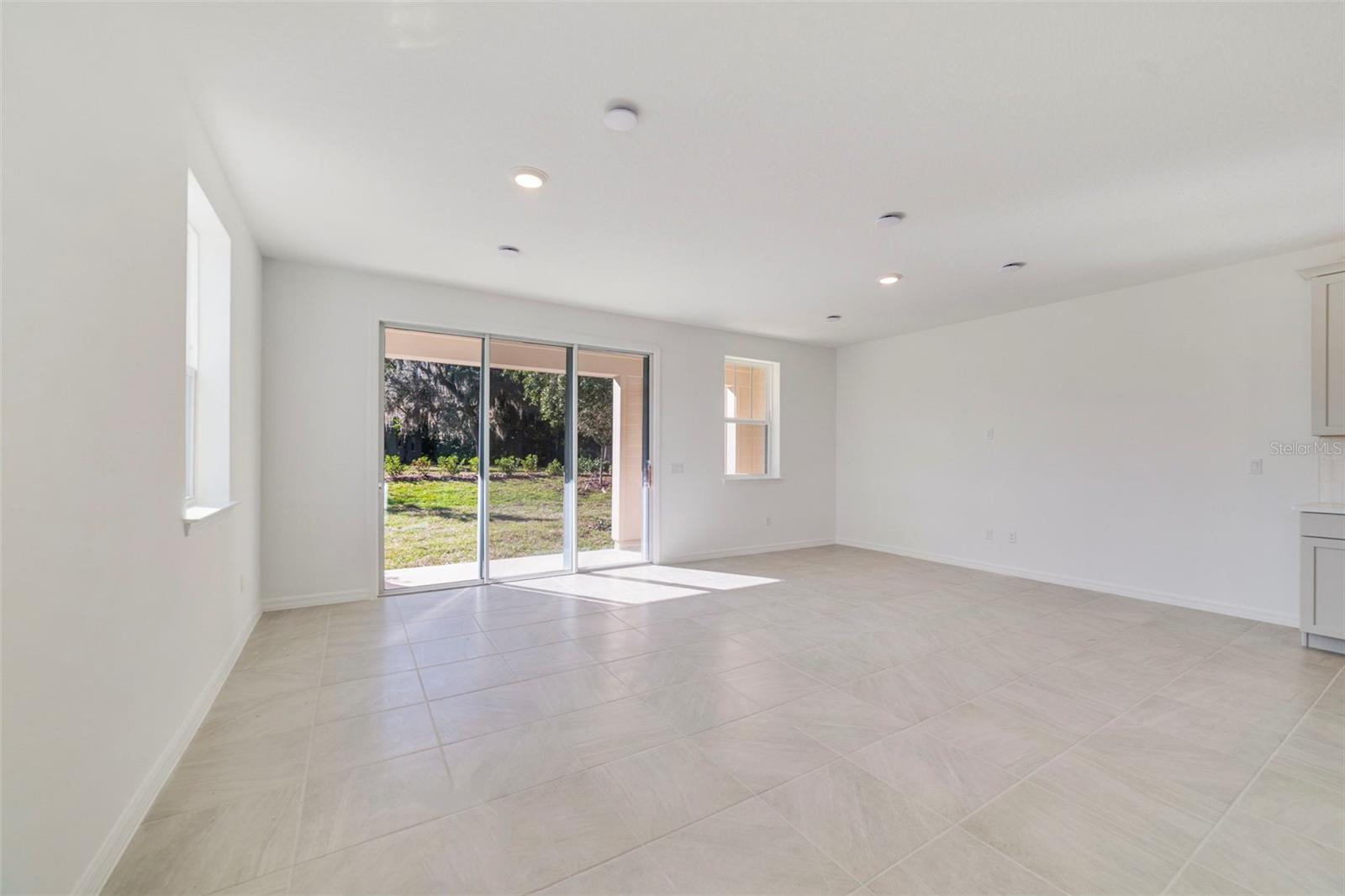 TOWNS AT GREENLEAF - Residential