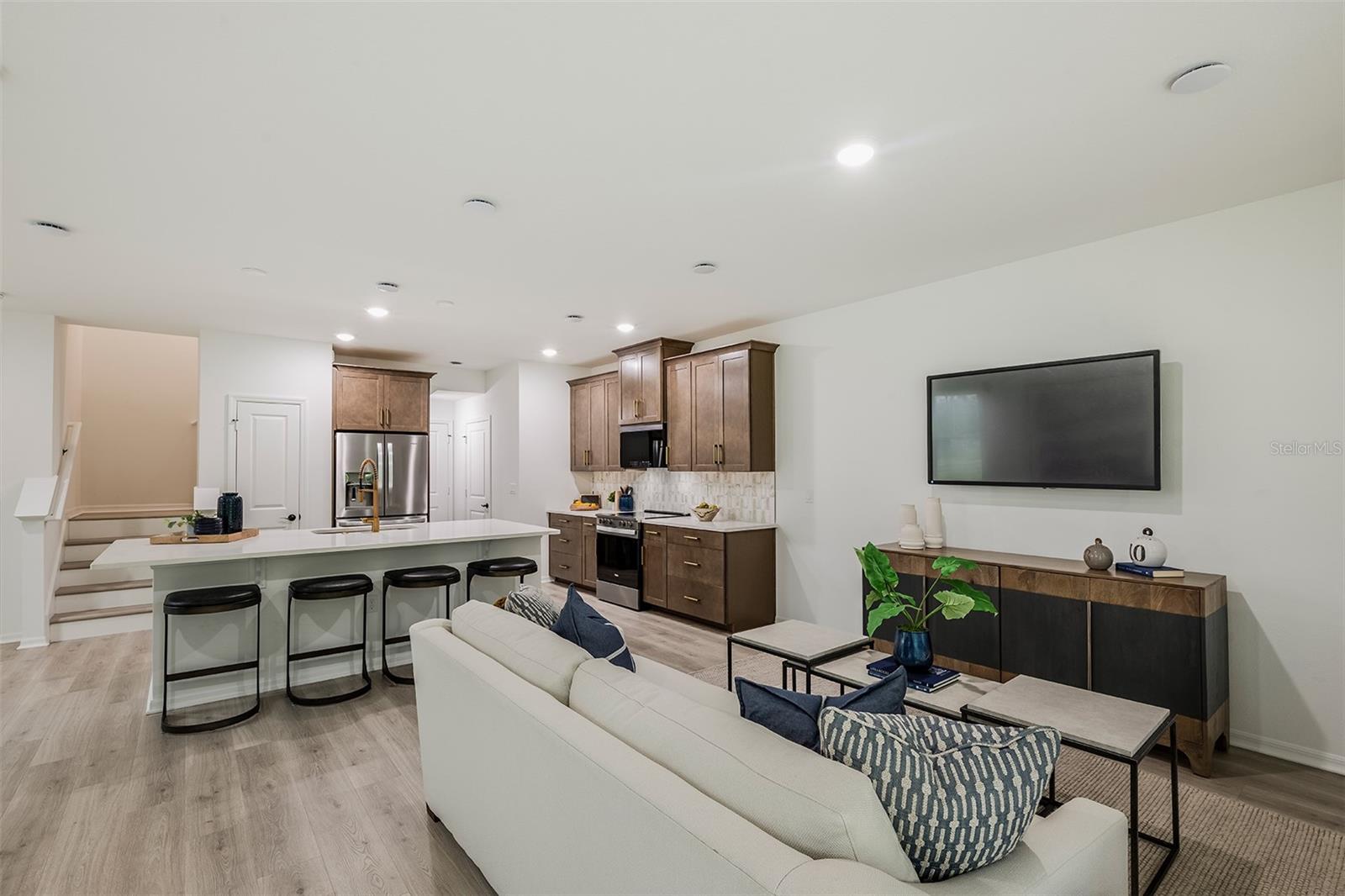 TOWNS AT GREENLEAF - Residential