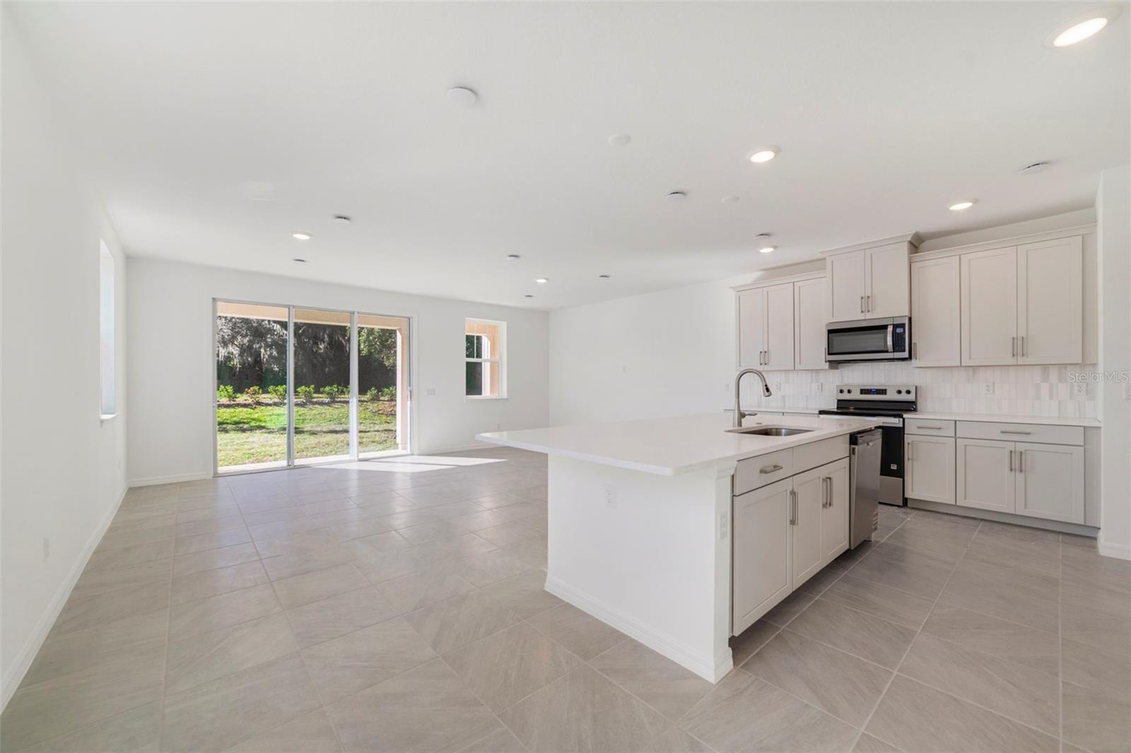 TOWNS AT GREENLEAF - Residential