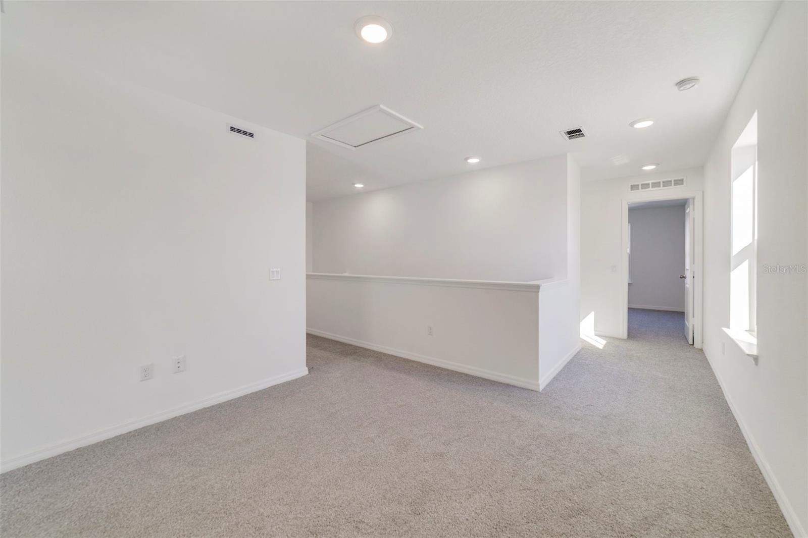 TOWNS AT GREENLEAF - Residential