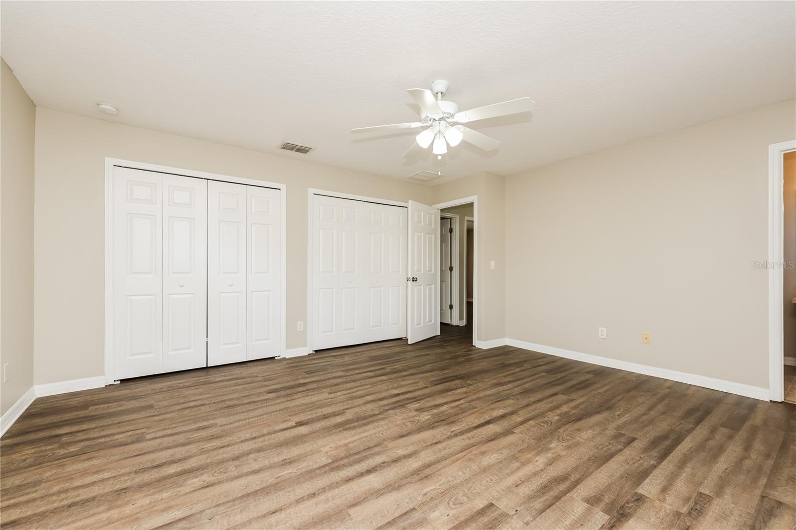 MOON LAKE ESTATES - Residential